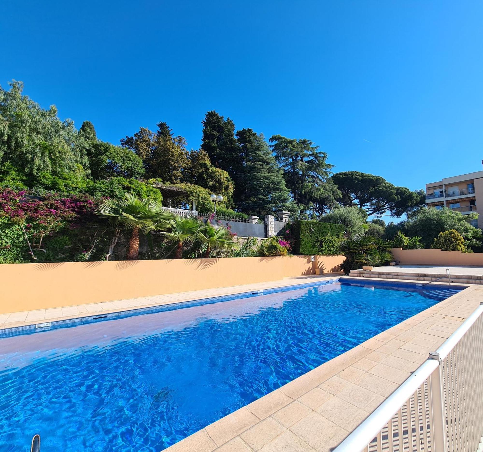 Studio Grande Terrasse A 5 Min De La Mer Nice Bagian luar foto